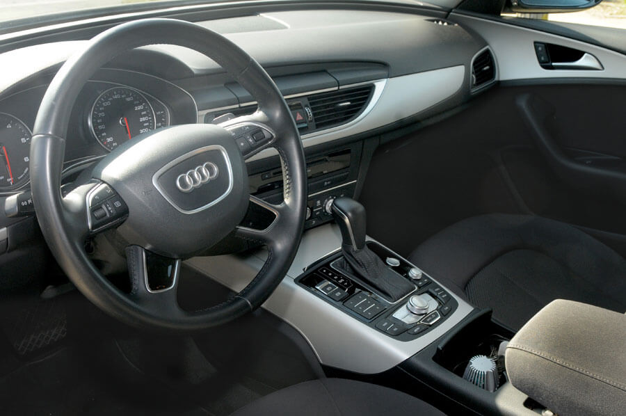 interior-de-AUDI-A6